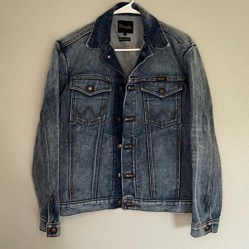 Wrangler Jean jacket trucker coat size small men’s or large women’s casual - Picture 2 of 9